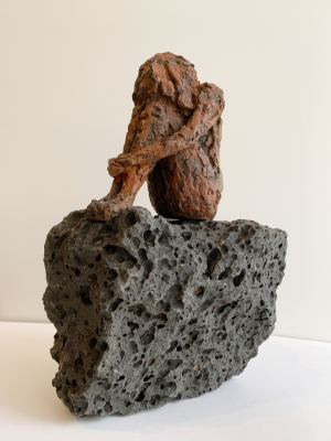 Versunken | 1996 | Bronze | 12 x 11 x 6 cm | Lava | 14 x 24 x 14 cm